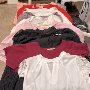 womens blouses/ lot of 10/ size medium and large